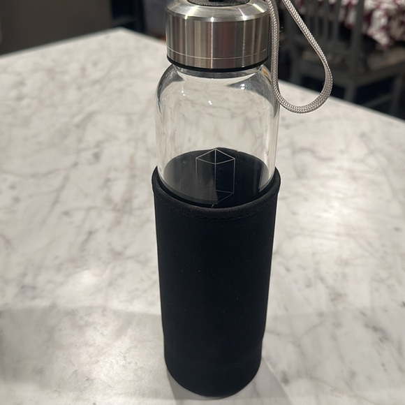 Glacce Crystal Elixir Water Bottle in Obsidian - Picture 6 of 6